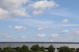 Capannone industriale con impianto fotovoltaico